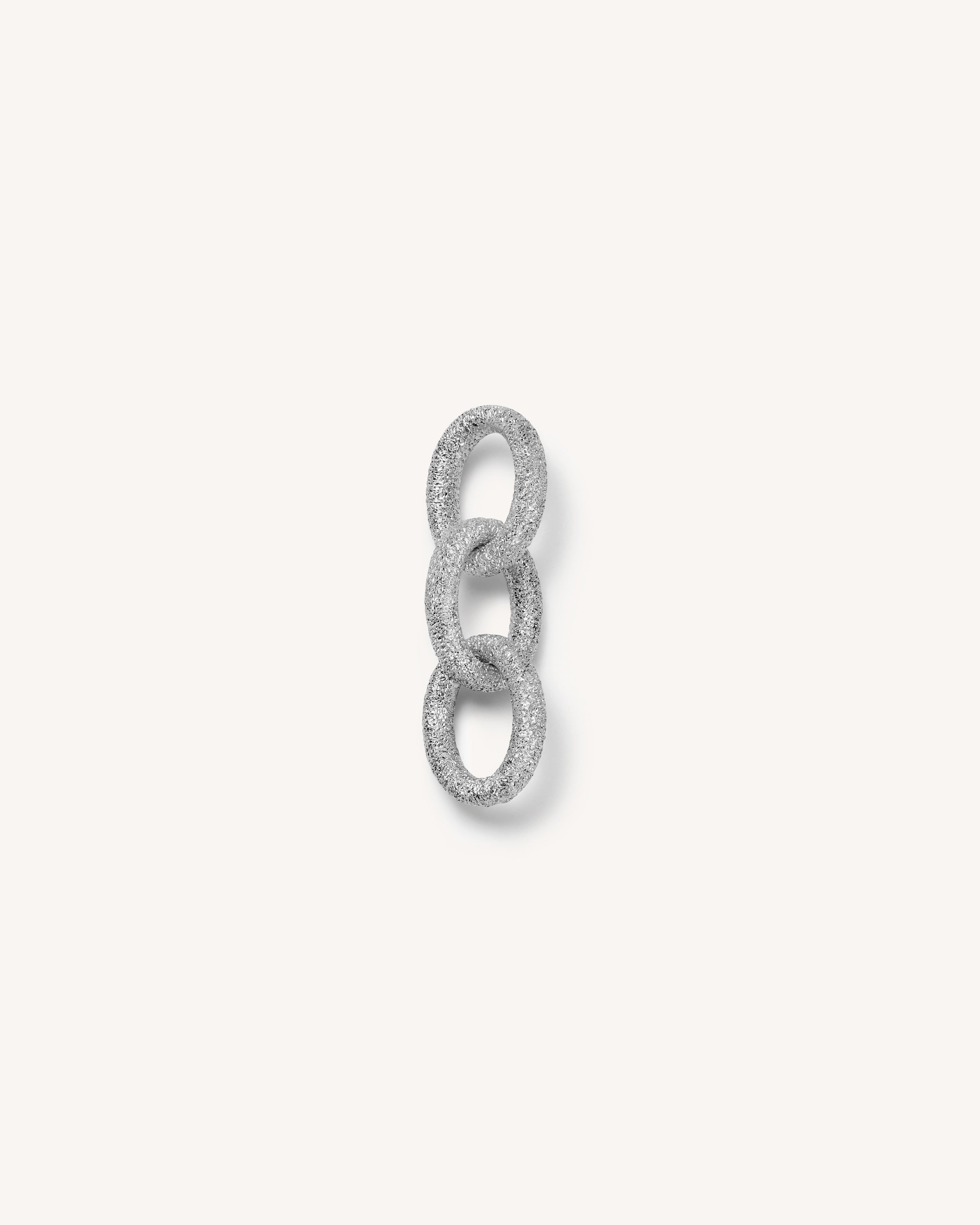 Florentine Finish Three Oval Links 18k Gold | Carolina Bucci