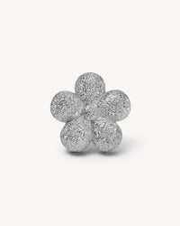 18k white forte got lucky florentine frosted finish gold fiore single earring on white background