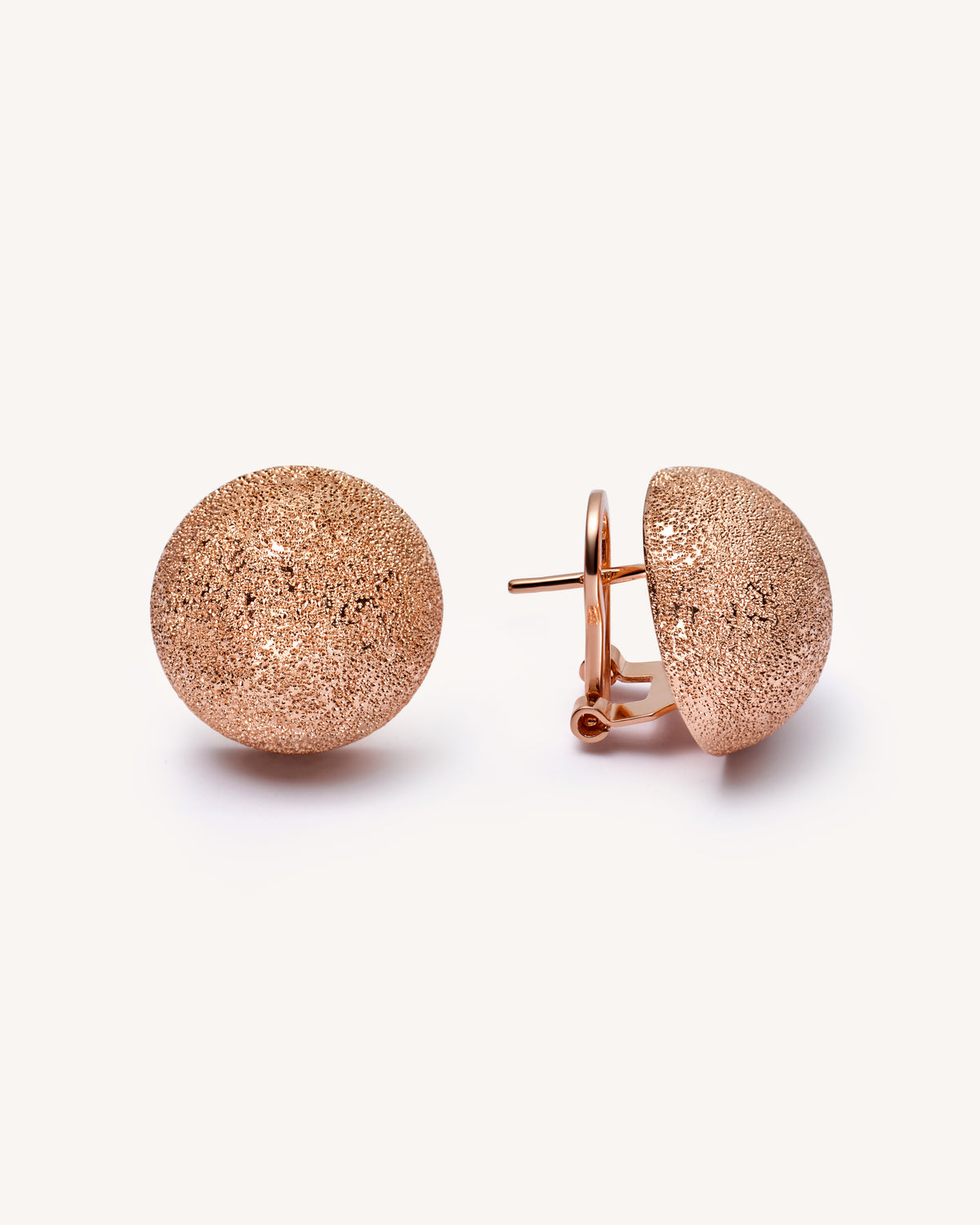 Carolina-Bucci-Large-Button- 