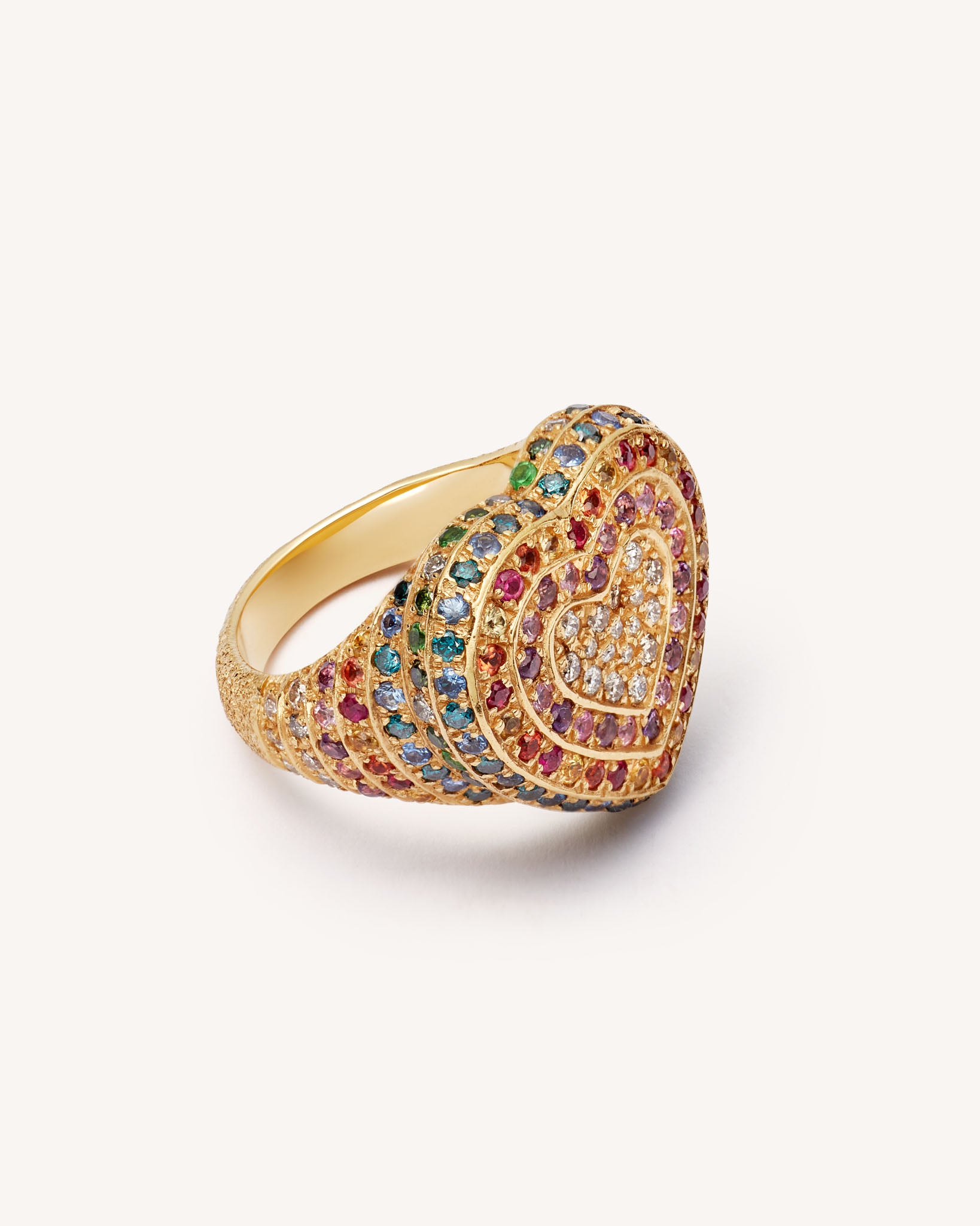 Rainbow Pavé Cuore Ring 18k Gold | Carolina Bucci