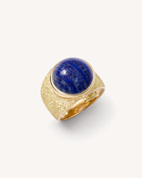 Carolina Bucci Downtown Ring, semi-precious stone (lapis lazuli), Florentine Finish 18k yellow gold, top view, white background