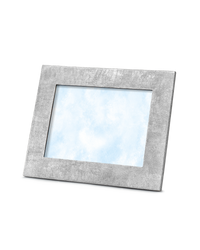 18k white florentine frosted finish gold frame on white background