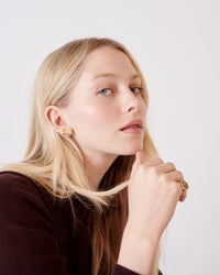 18k florentine frosted finish yellow gold tutto per te rings modelled with 18k yellow gold initial ring